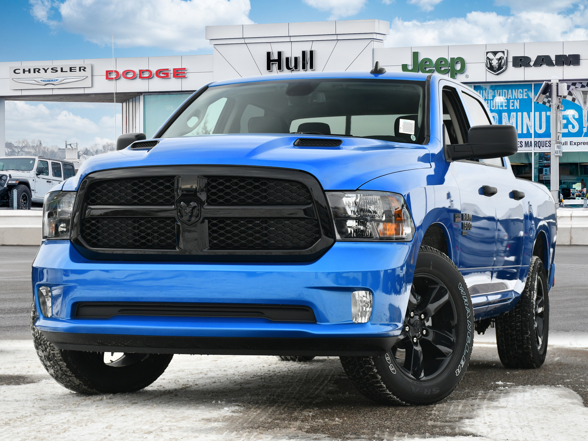 2023 RAM 1500 Classic In Gatineau QC Hull Chrysler Dodge Jeep Ram