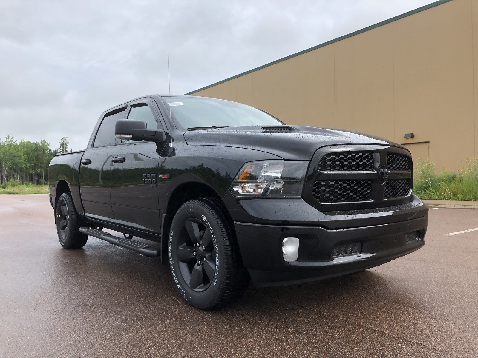 2019 Ram 1500 Classic in Moncton, NB | Moncton Chrysler Jeep Dodge ...