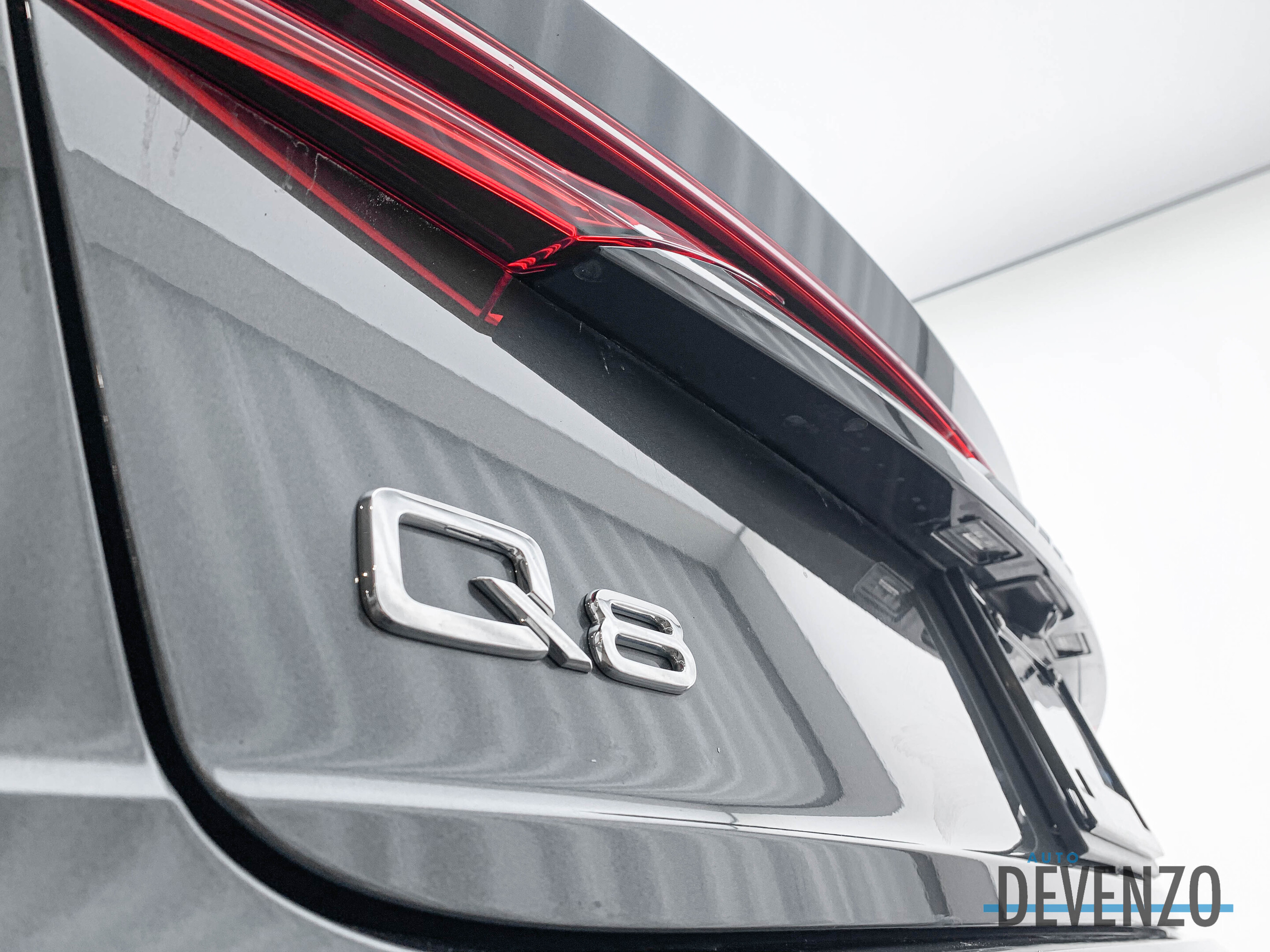 2019 Audi Q8 Technik 55 TFSI Quattro S-Line Sport B&O complet