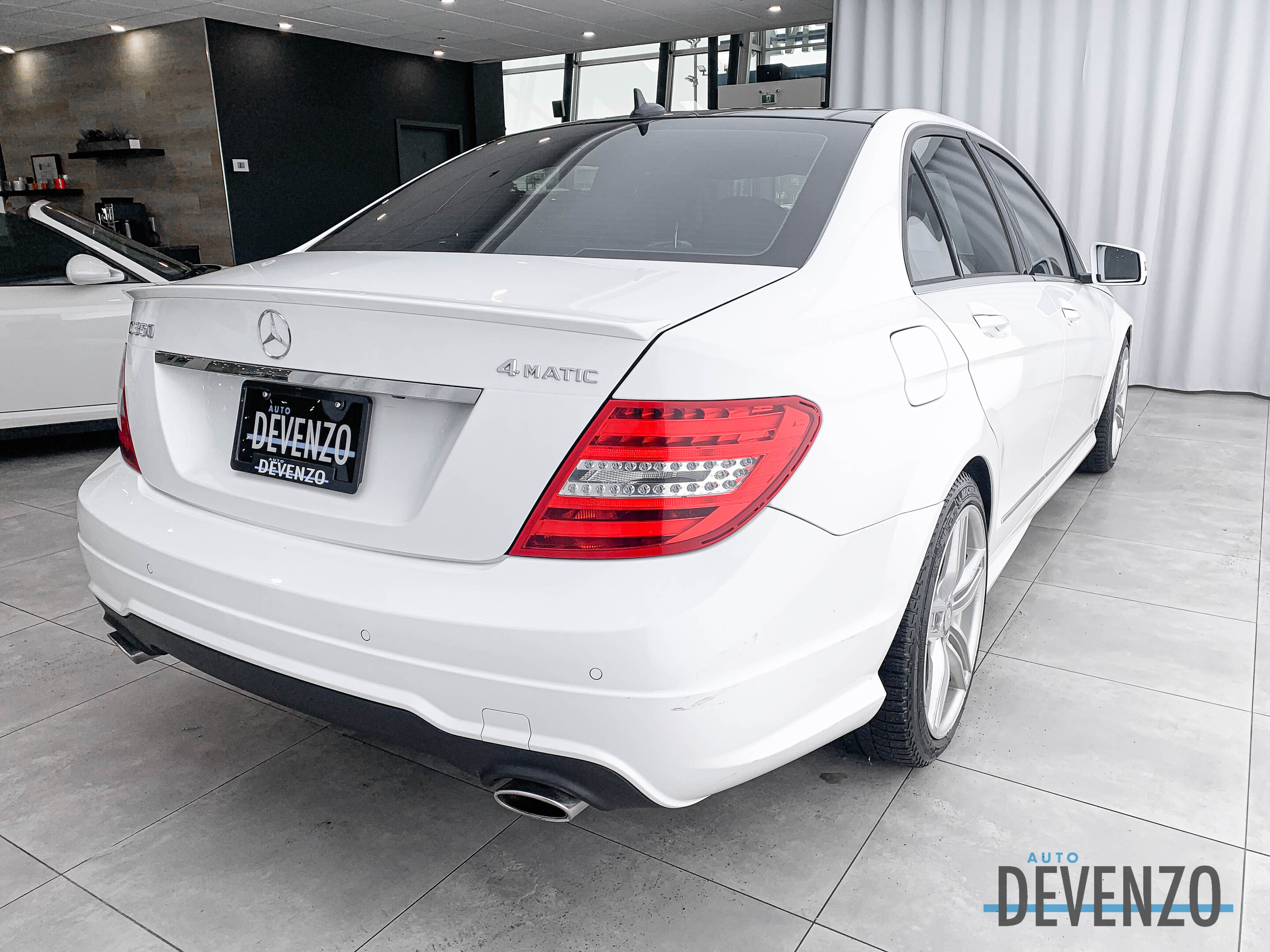 2014 Mercedes-Benz C-Class C350 4MATIC AMG SPORT PACKAGE V6 302HP complet
