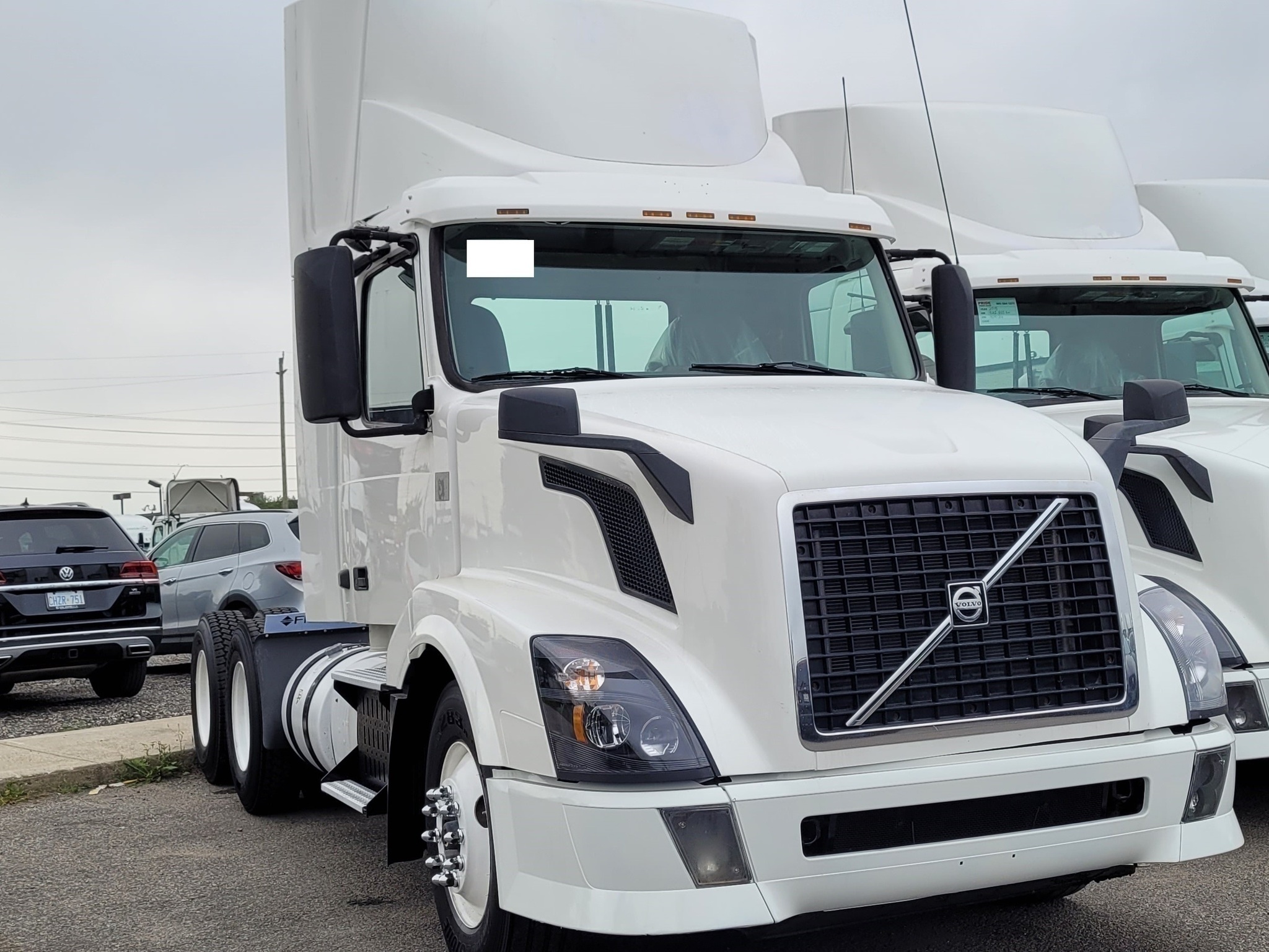 2016 Volvo DAY CAB in Mississauga - 52511448